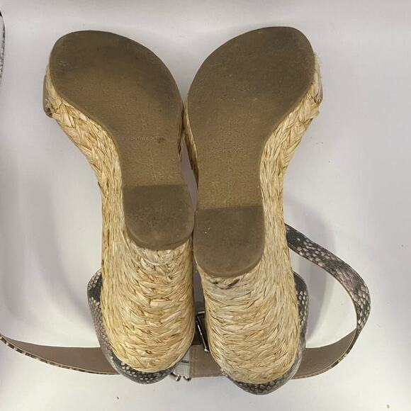 Dolce Vita Gray Snakeskin Nude Wedge Sandals Sz 9.5 - Picture 7 of 7